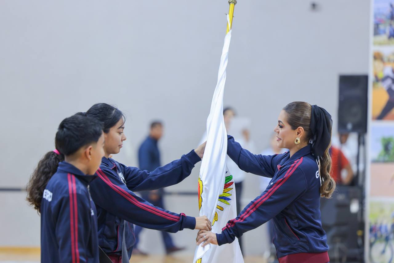 Evelyn Salgado abandera a la delegación de Guerrero rumbo a la Olimpiada Nacional CONADE 2026