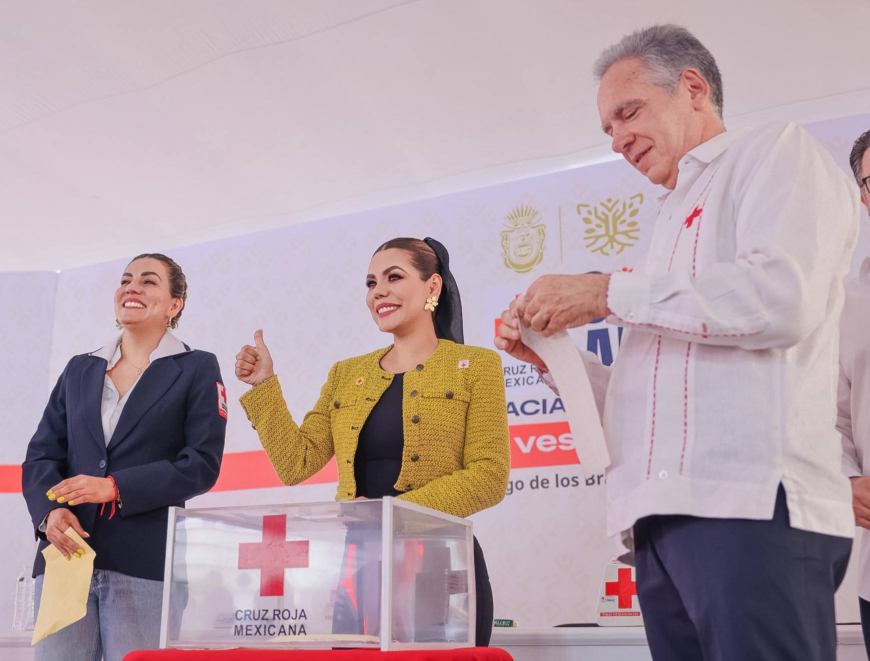 Evelyn Salgado y Eduardo de Agüero dan arranque en Guerrero a la Colecta Anual 2026 de la Cruz Roja Mexicana