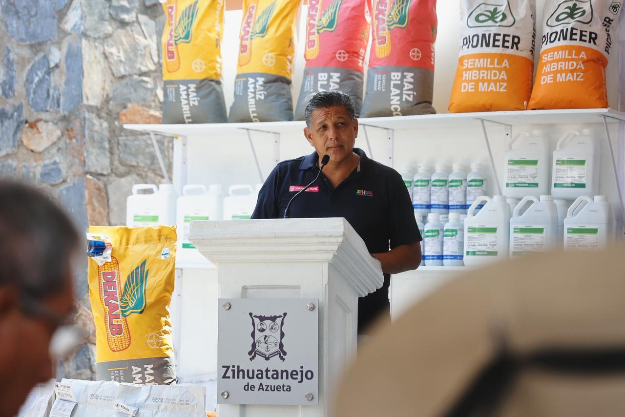 El Gobierno de Zihuatanejo apoya a ganaderos a prevenir casos del gusano barrenador
