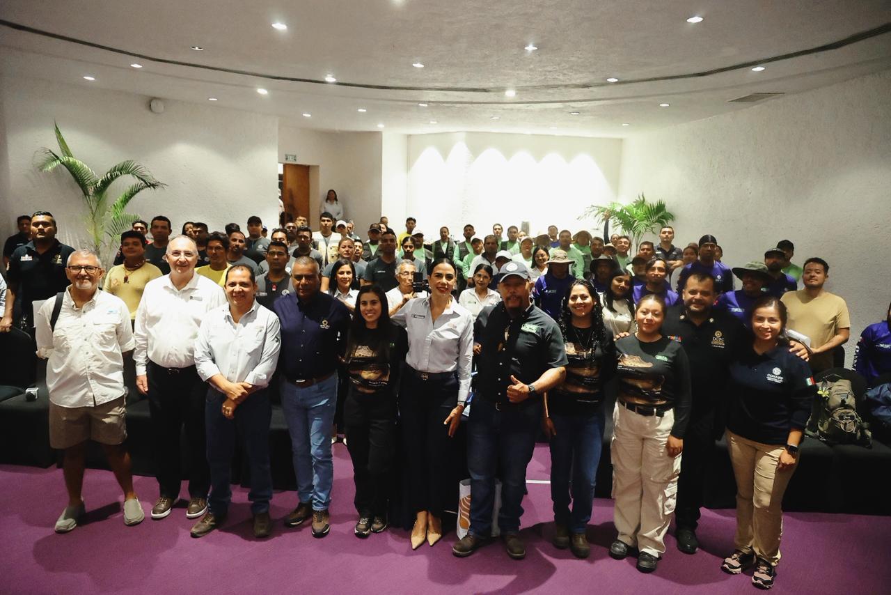 Gobierno de Lizette Tapia Castro trae curso de capacitación para el manejo adecuado de cocodrilos