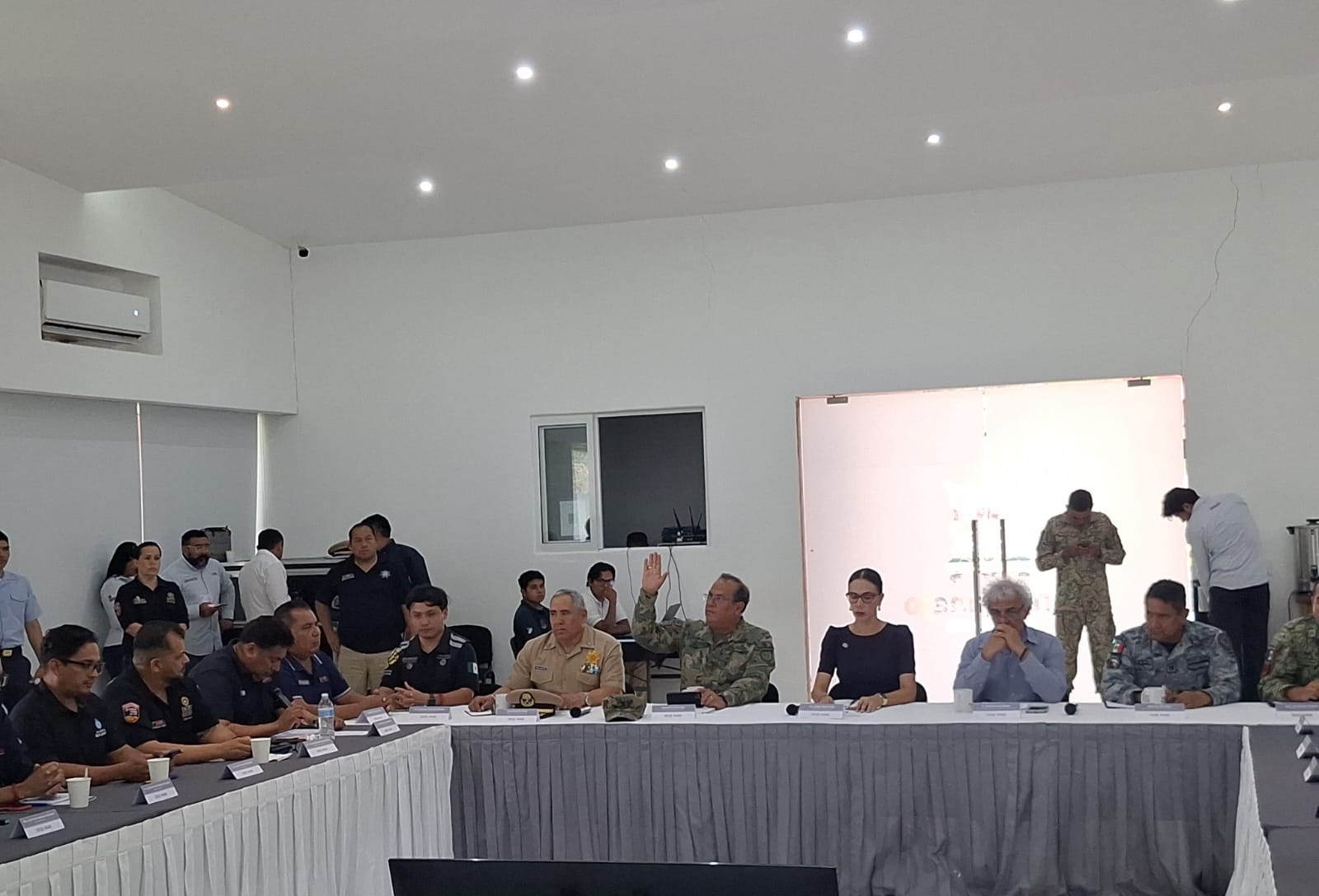 Marina participa en la apertura de la Sesión Permanente del Consejo Municipal de Protección Civil en Zihuatanejo