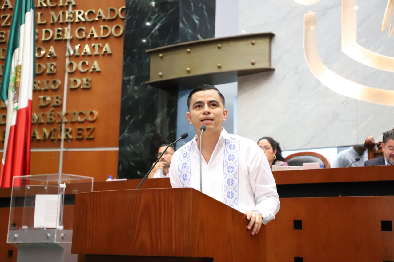 Propone diputado reforma para establecer un límite de ediles y eliminar reelección de legisladores