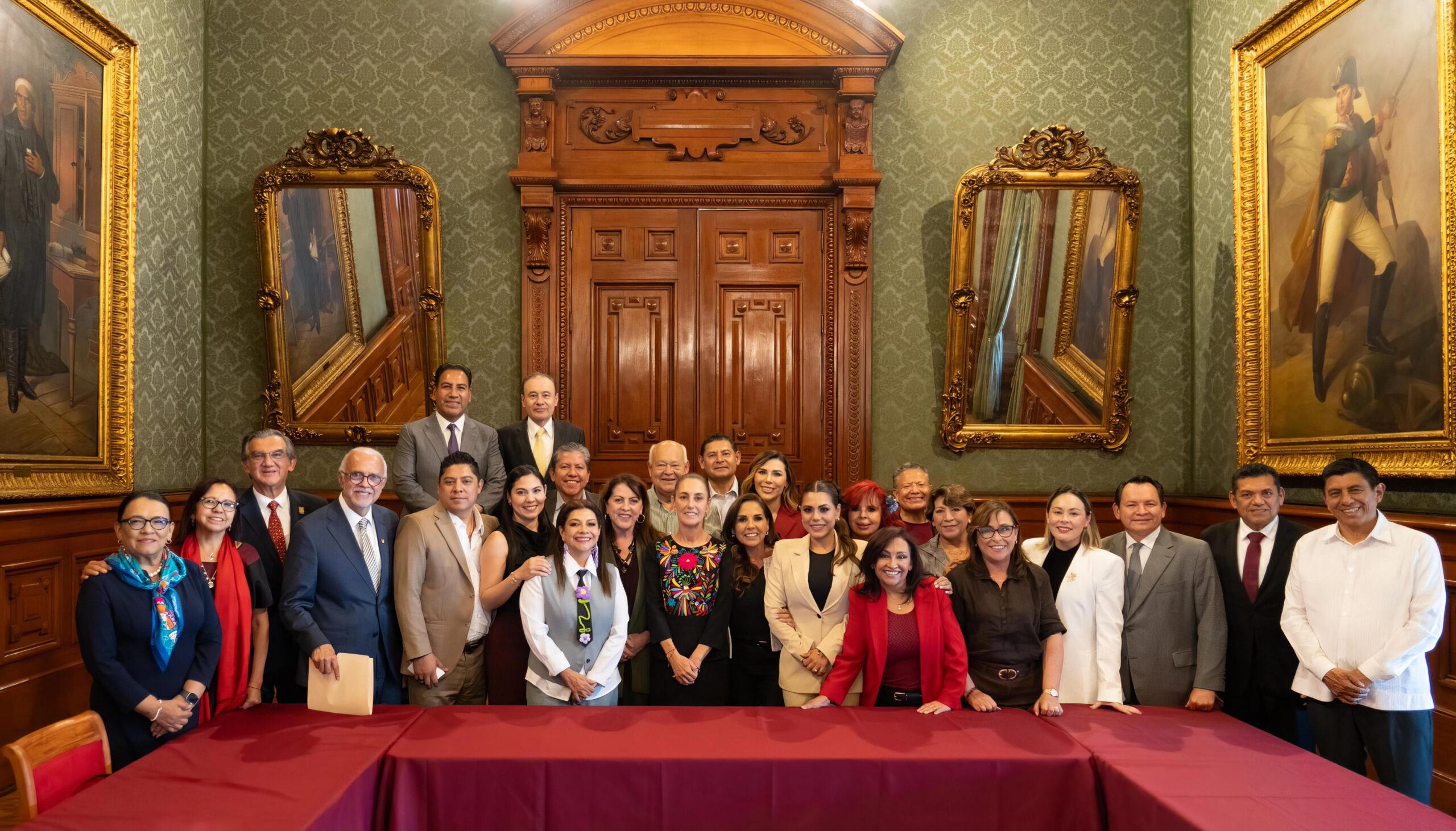 Evelyn Salgado participa en reunión nacional del IMSS-Bienestar encabezada por la presidenta Claudia Sheinbaum