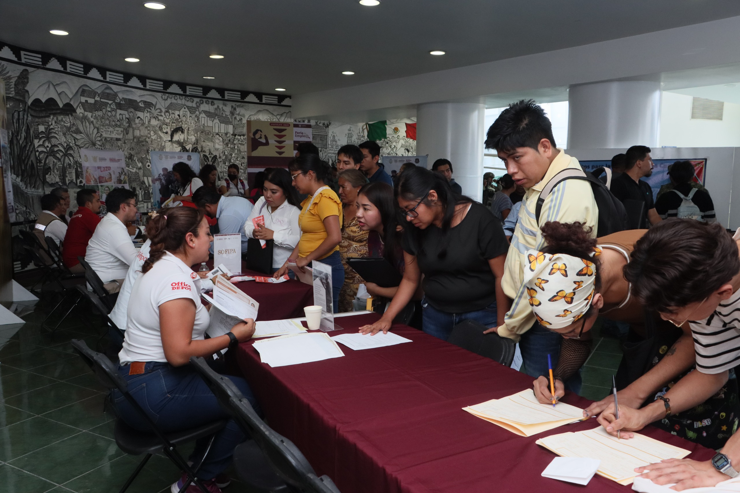 Guerrero se consolida entre los estados con menor desempleo del país gracias al impulso económico de Evelyn Salgado