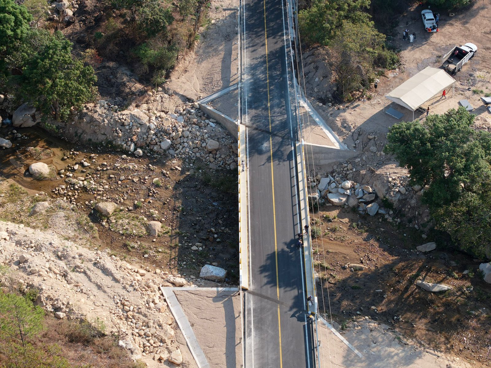 Inauguran puente vehicular “El Chilero” en la Sierra de Guerrero