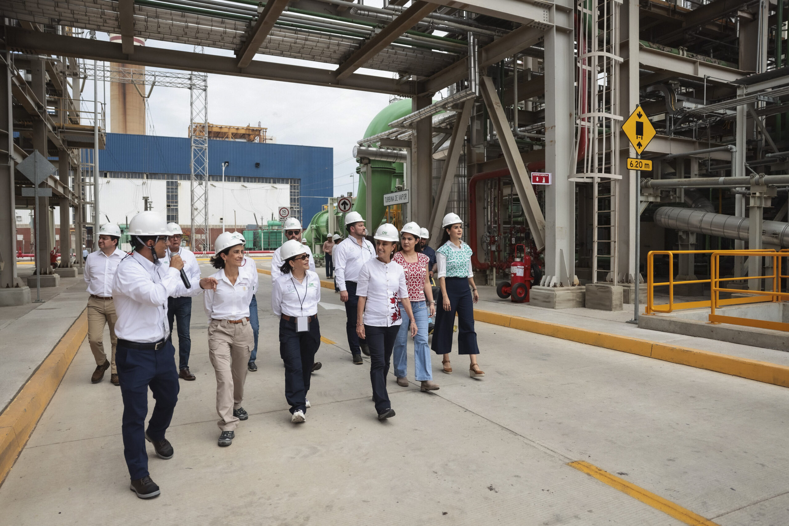 Sin CFE no habría soberanía energética; fortalecerla es amar a México: presidenta Claudia Sheinbaum inaugura Central de Ciclo Combinado en Manzanillo, Colima