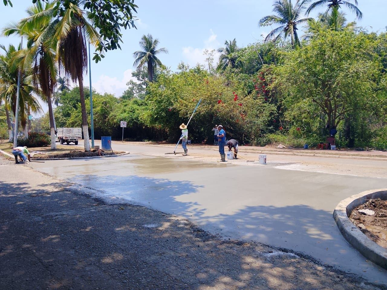 Se rehabilita el retorno en el bulevar de Playa Linda