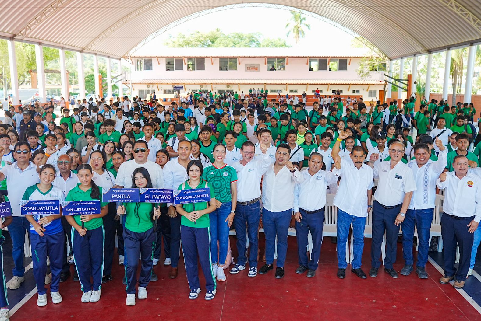 Con apoyo del Gobierno de Zihuatanejo se realiza Encuentro Cultural y Deportivo de Colegios de Bachilleres