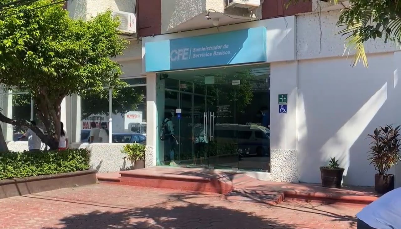 Vecinos denuncian apagones nocturnos en la colonia Paraíso