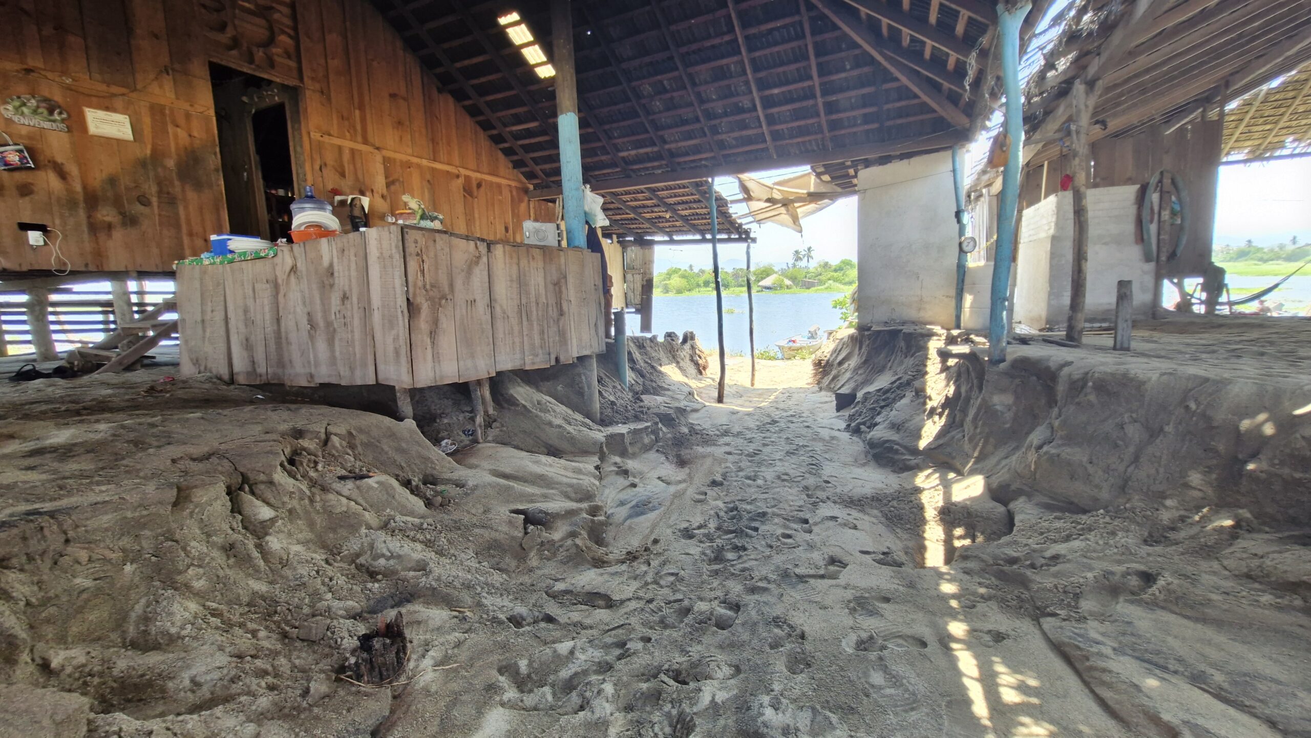 Prestadores de servicios turísticos de Boca Chica siguen sin recibir ayuda de los gobiernos