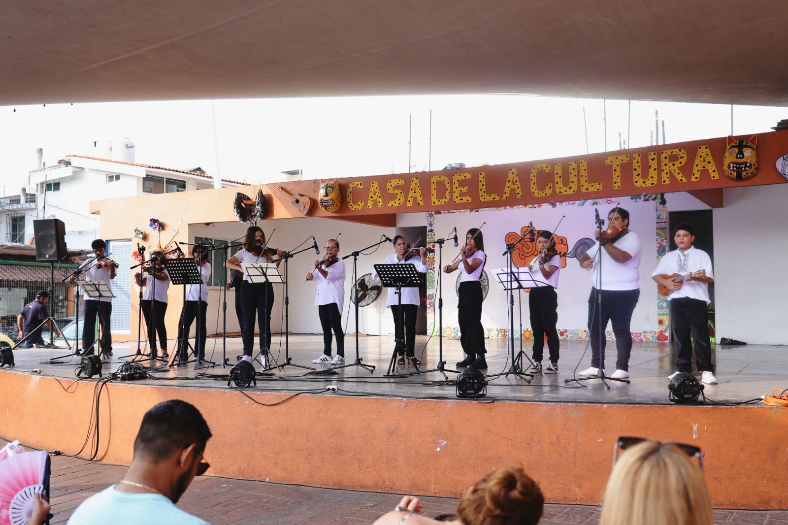 Todo un éxito el Mercadito Cultural