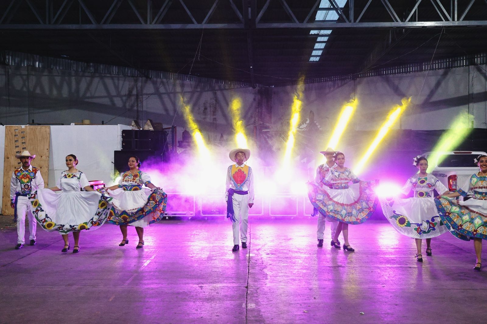 Por 4.º año consecutivo se realiza el Festival Nacional de Folklore Ixtapa-Zihuatanejo
