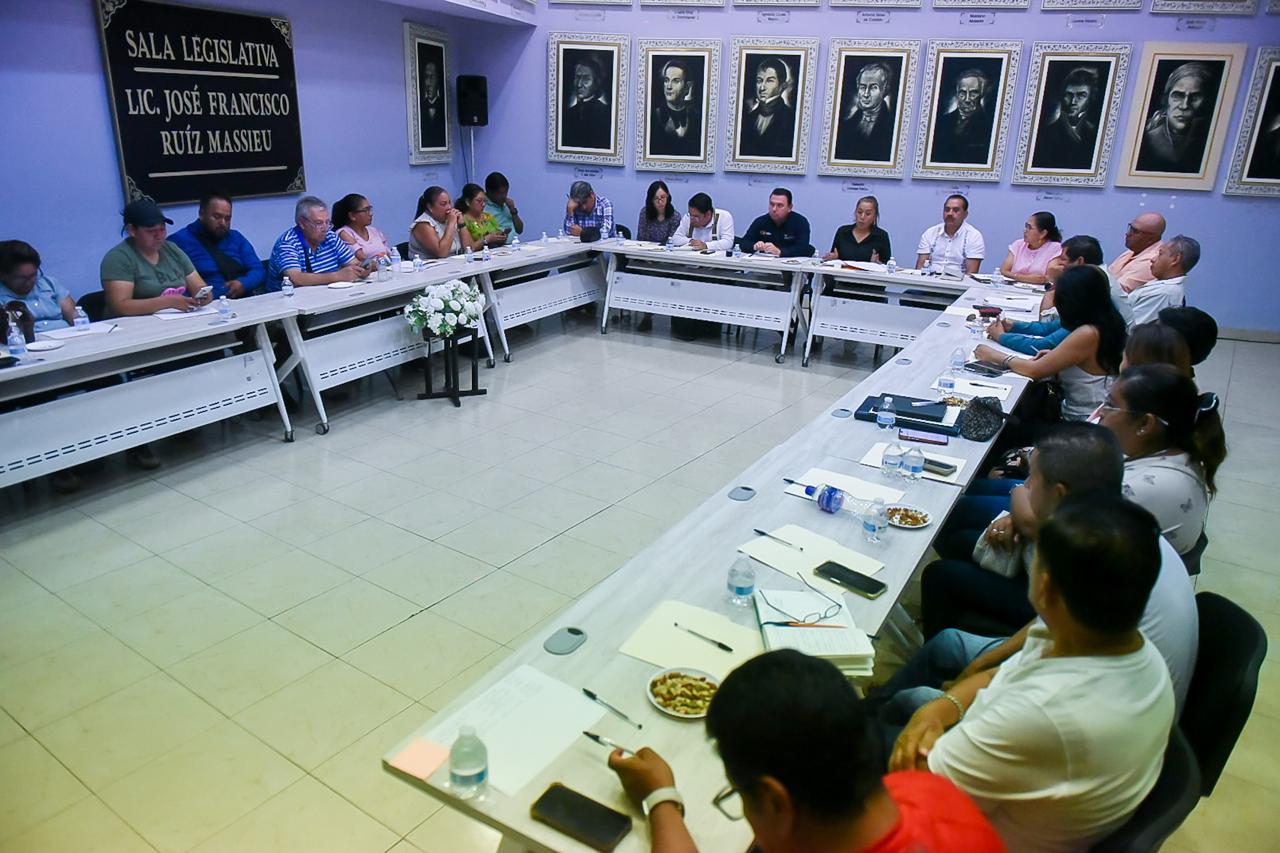 Se reúne el Congreso del Estado con colectivo de personas desaparecidas