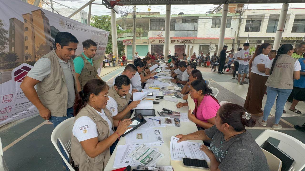 Inicia en Tecpan registro del Programa de Vivienda; construirán 300 casas