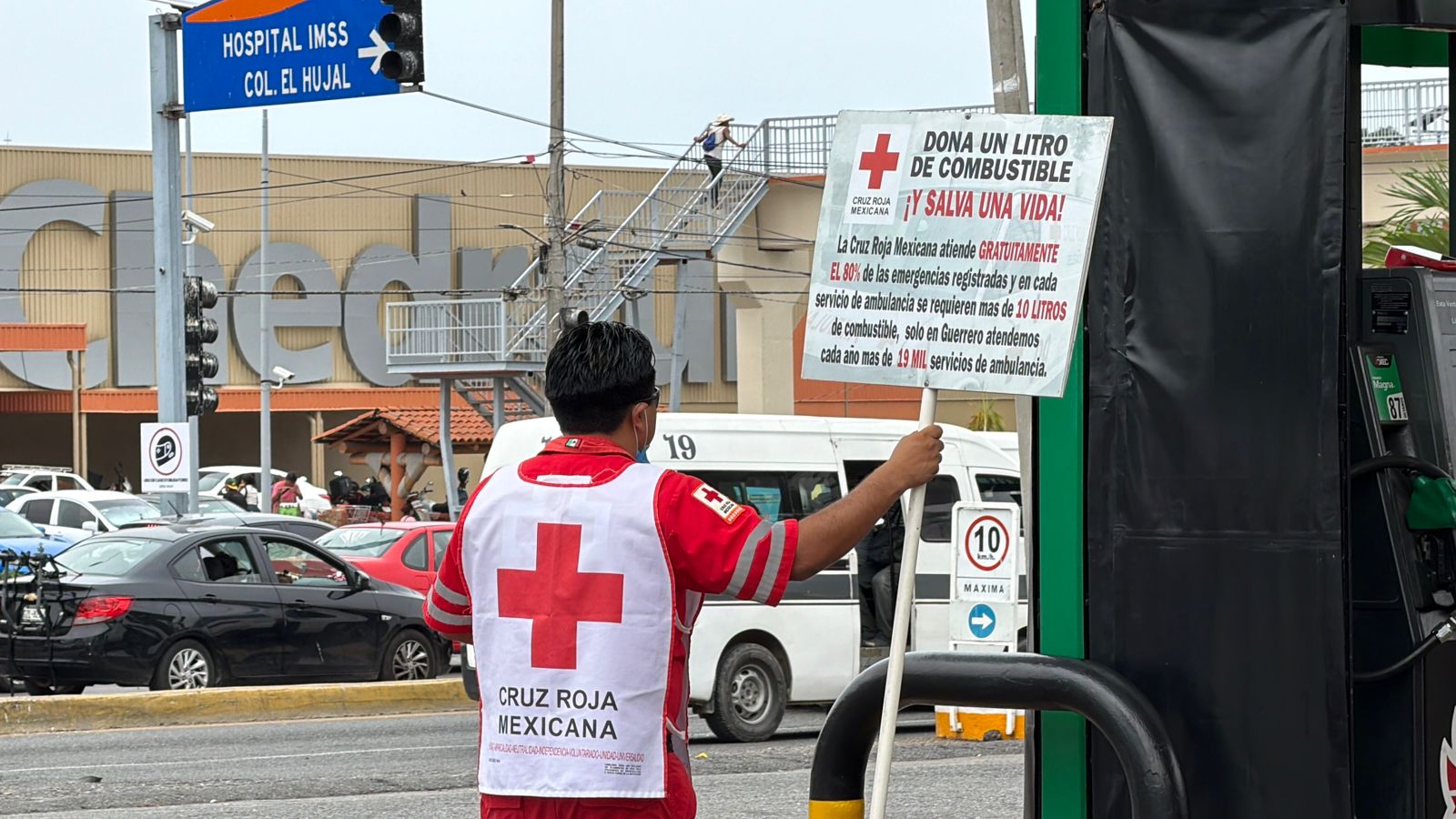 Cruz Roja Zihuatanejo inicia campaña para recaudar combustible para ambulancias