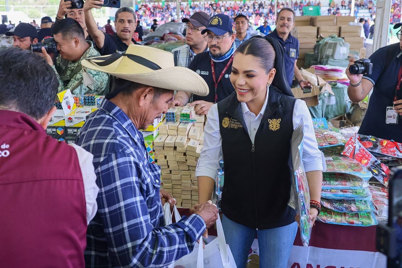 La paz y la transformación se construyen atendiendo las causas y llevando bienestar a las comunidades: Evelyn Salgado