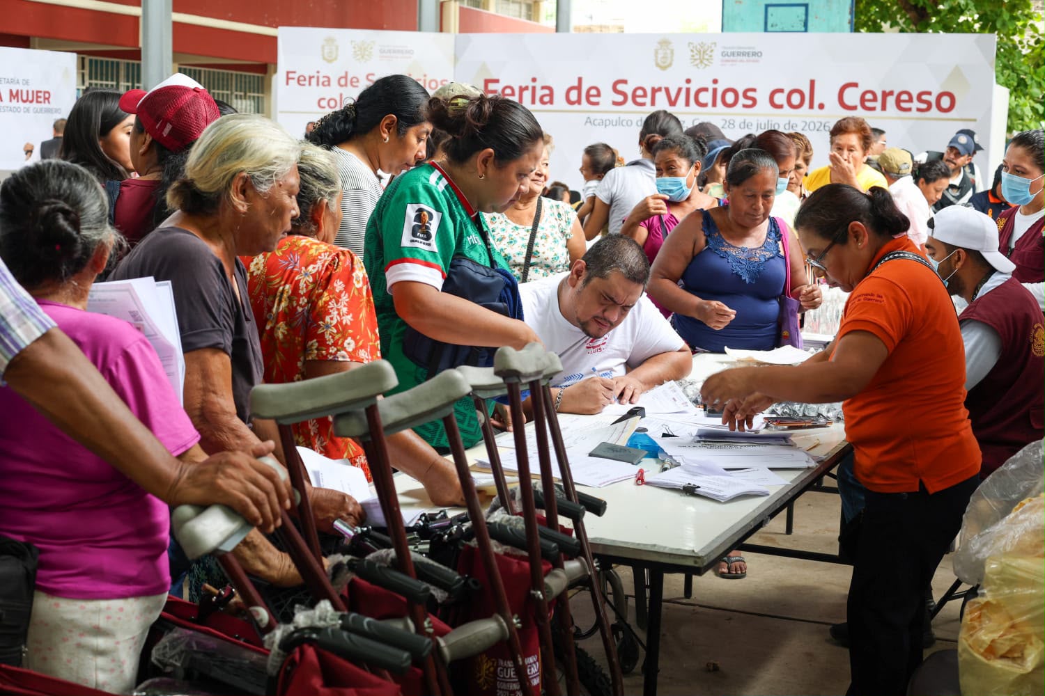 El gobierno del estado acerca la Feria Integral de Servicios a las familias de la colonia Cereso de Acapulco