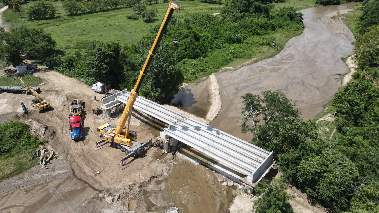 Construye CICAEG en la Costa Grande puente vehicular “La Zuzuca” con una inversión superior a 18 MDP