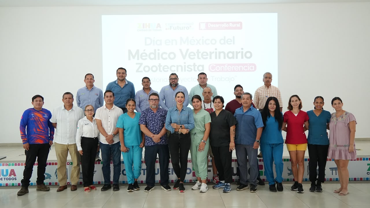 Se reúnen médicos veterinarios con la presidenta Lizette Tapia Castro