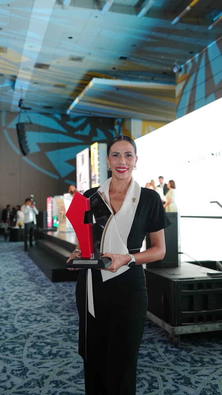 Recibe Lizette Tapia Castro el Premio Alcaldes de México