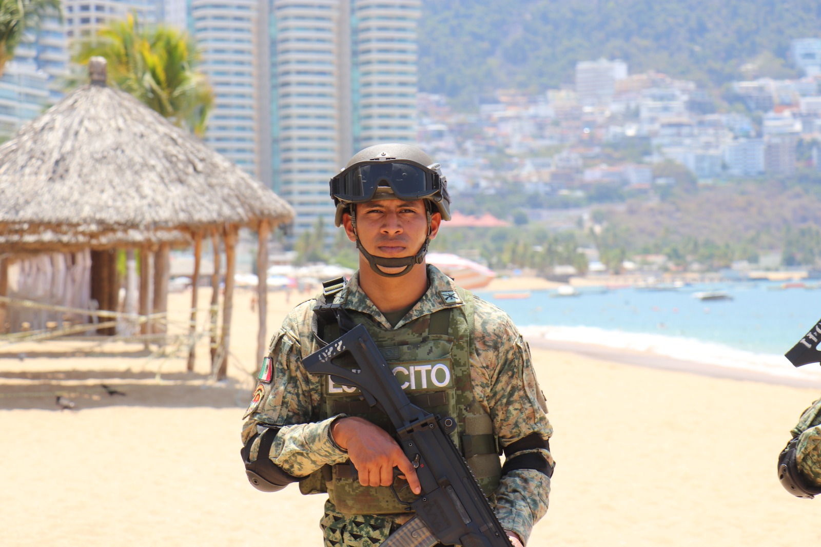 Ejército Mexicano mantiene despliegue operativo en Acapulco para fortalecer la seguridad durante la temporada vacacional