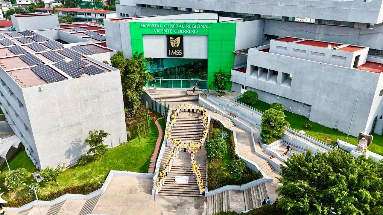 Forma IMSS Guerrero Lazo Dorado para concientizar sobre el cáncer infantil