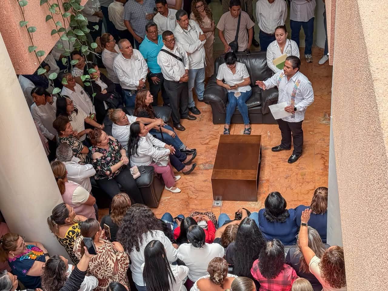 Atiende diputado Joaquín Jacko Badillo demandas de la Sección LV del SUSPEG