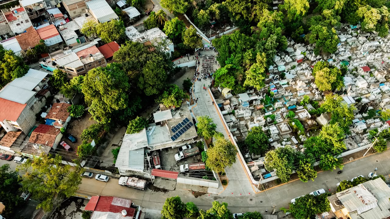 Lizette Tapia Castro entrega nueva calle en la colonia 20 de Noviembre de Agua de Correa