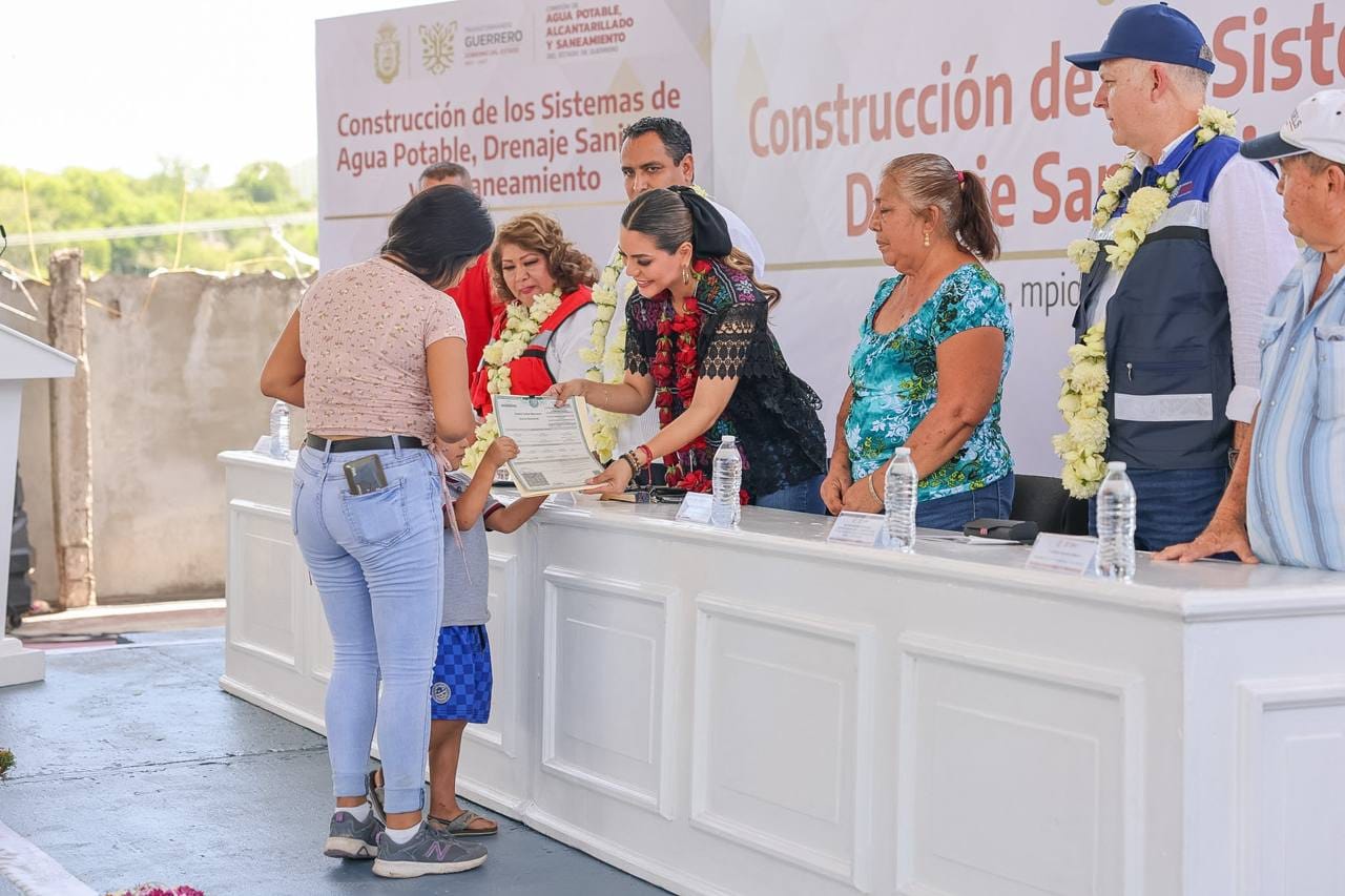 Evelyn Salgado amplía cobertura y garantiza acceso a servicios de agua potable y sanitario en Guerrero 