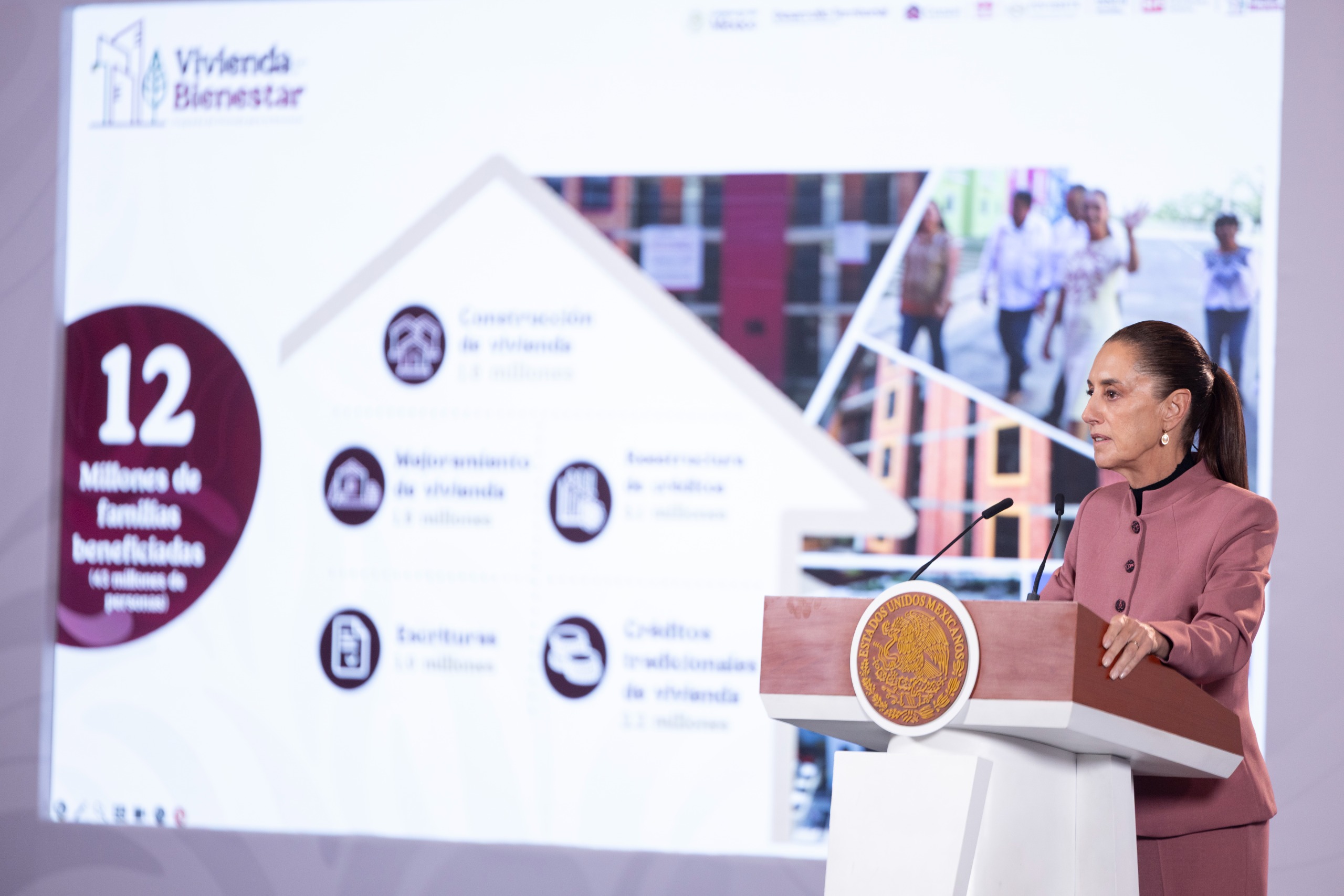 Compra consolidada de medicamentos e insumos médicos ha permitido ahorrar alrededor de 70 mil mdp respecto a 2024: presidenta Claudia Sheinbaum