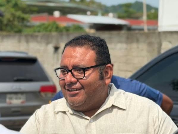Gobierno de Guerrero mantiene diálogo con transportistas ante convocatoria de movilización nacional