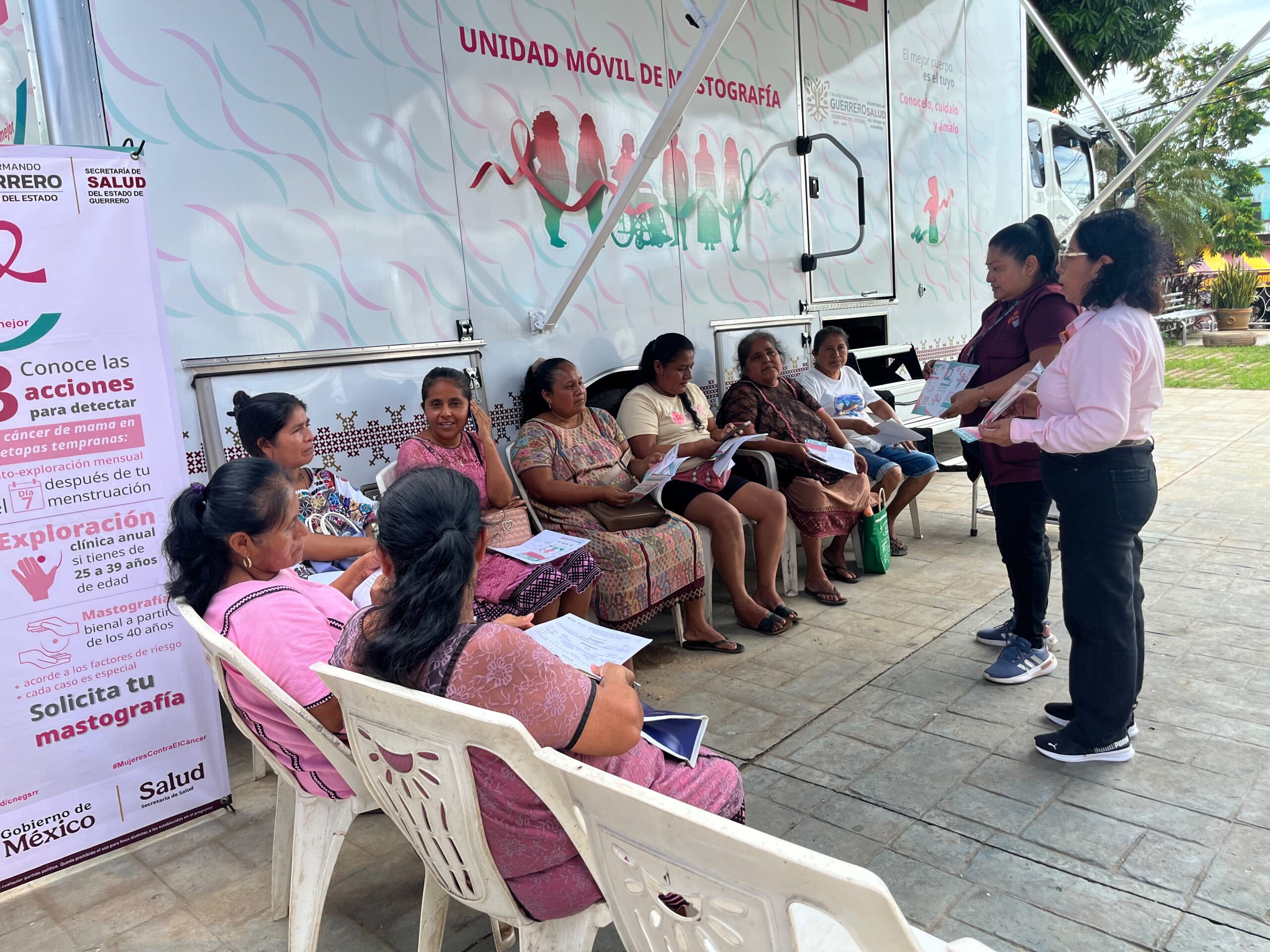 Conmemora el gobierno del Guerrero el Mes Rosa