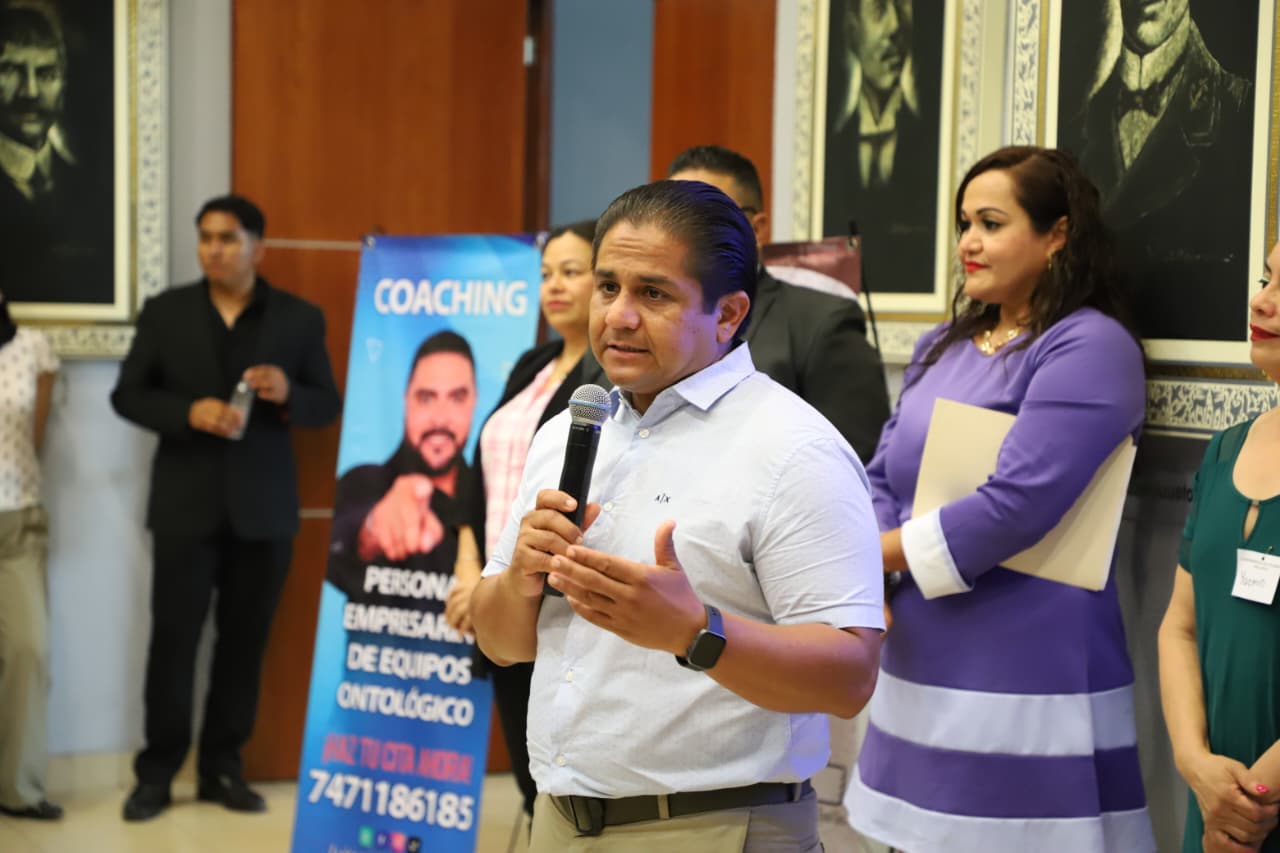 Refrenda el diputado Joaquín Badillo su compromiso con trabajadores del Congreso